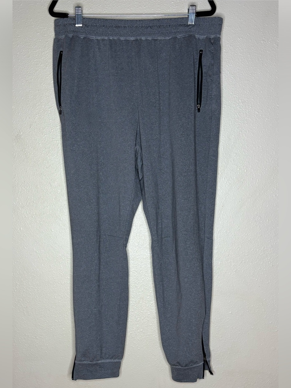 DIP- Men’s Gray Joggers- XL-